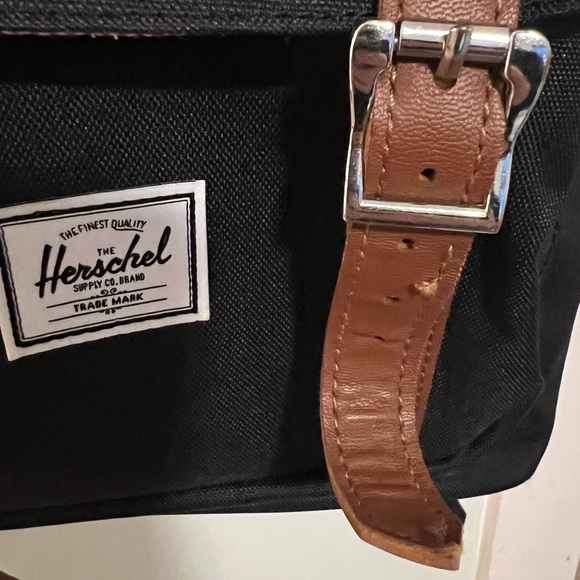 Herschel Little America Backpack - Picture 3 of 12